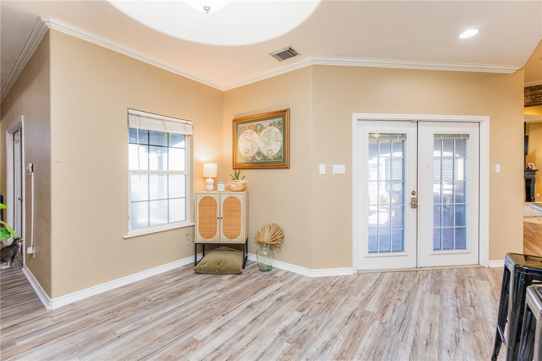 2319 Santa Maria Property Photo 10