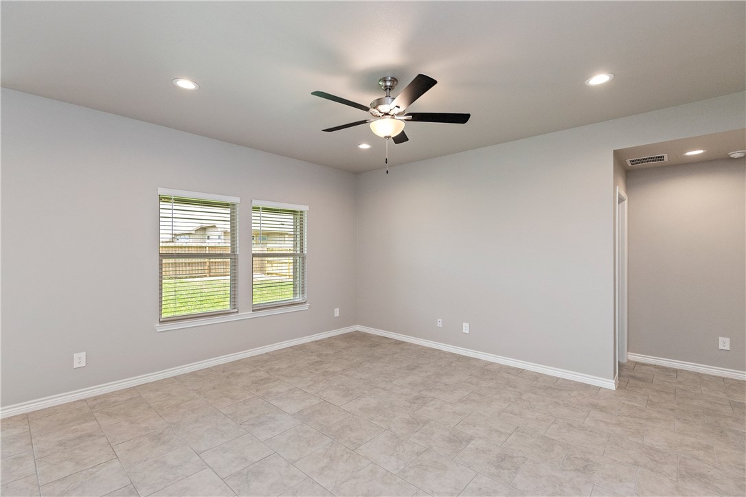 1254 Carnaby St Property Photo 28