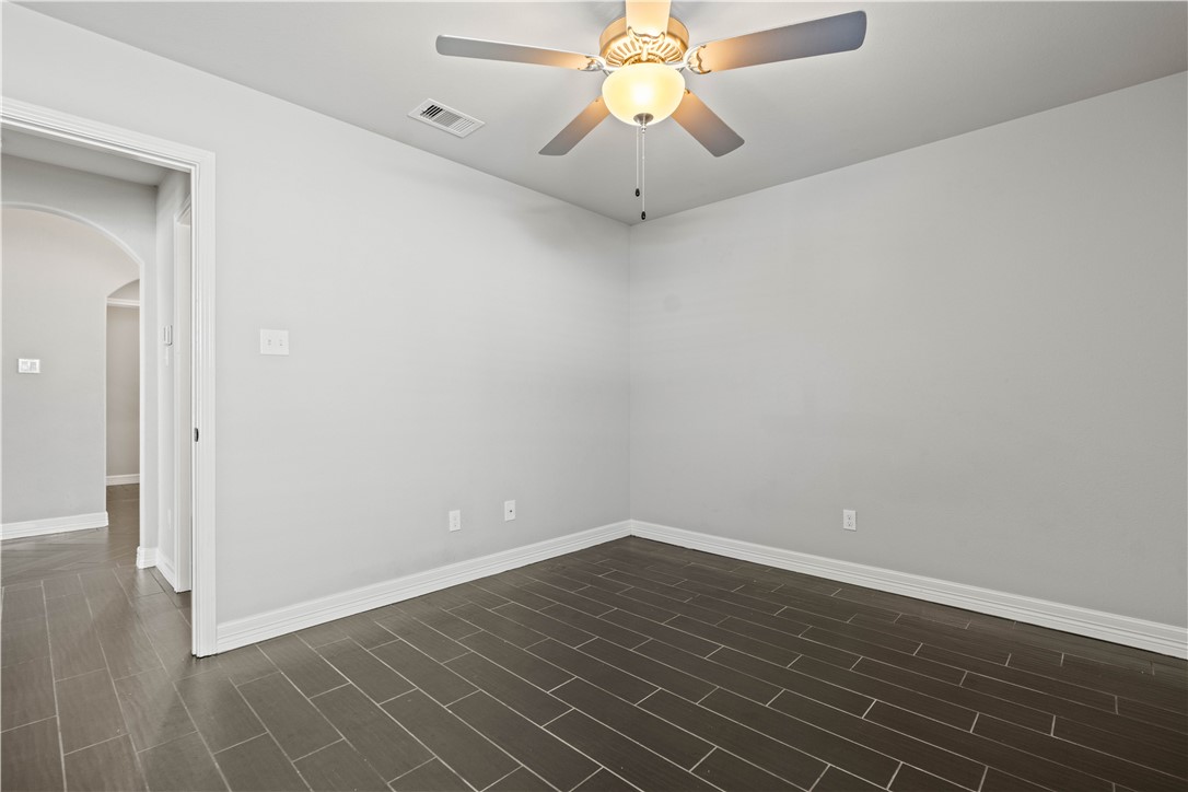 7205 Lake Melody Dr Property Photo 16