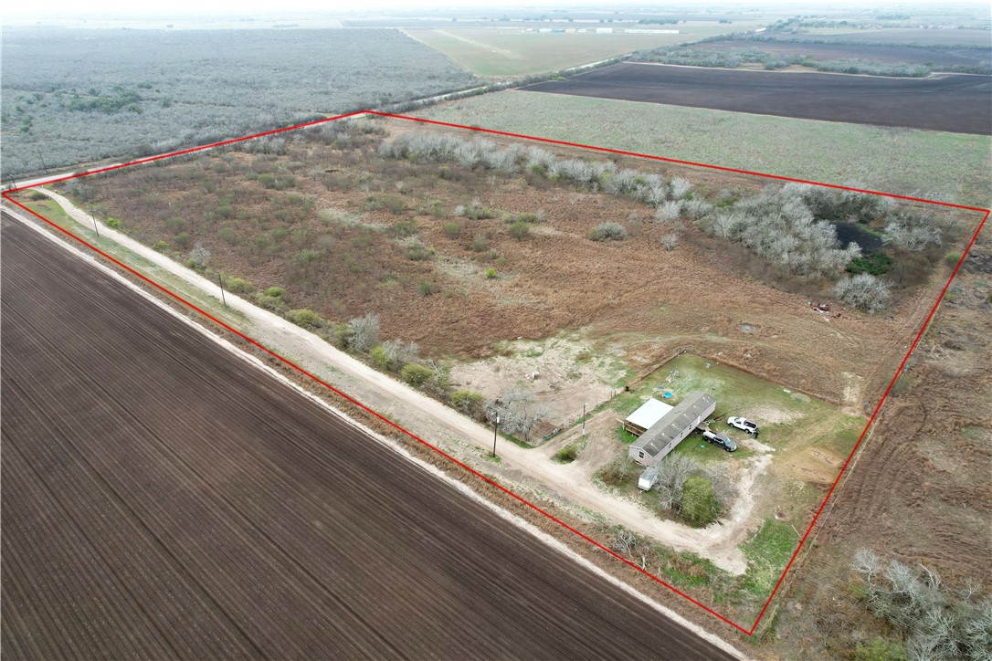 2880 Highway 59 W Property Photo 1