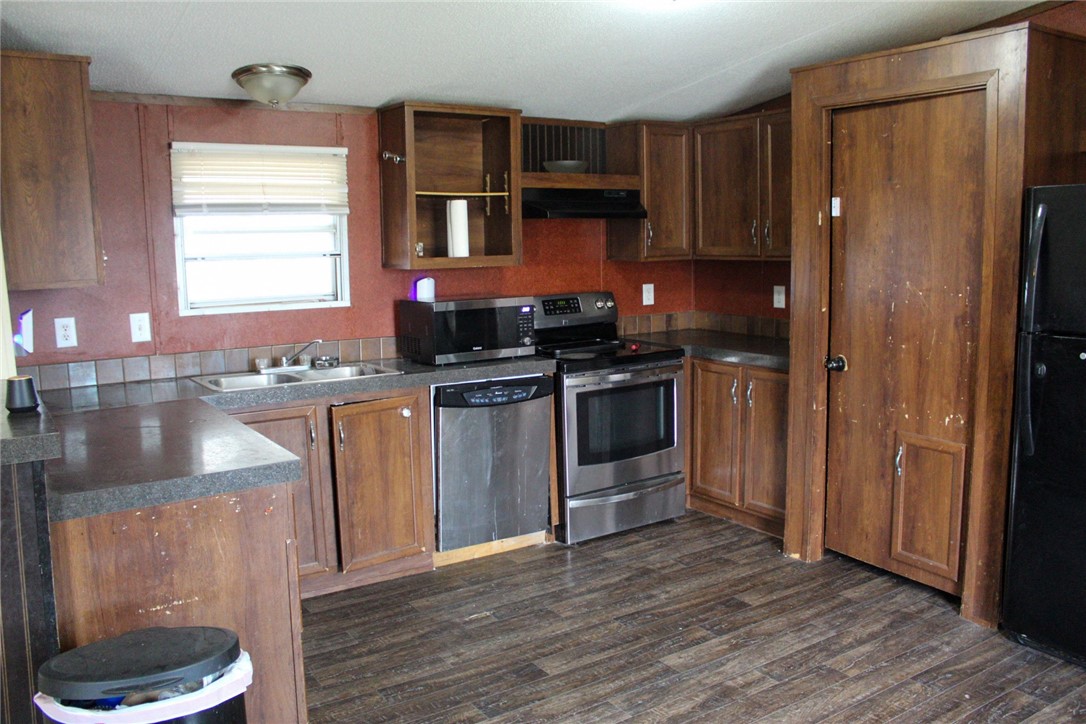 2880 Highway 59 W Property Photo 7