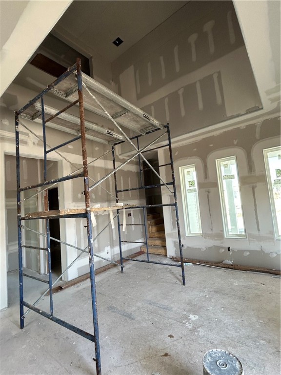 215 St. John Circle Property Photo 5