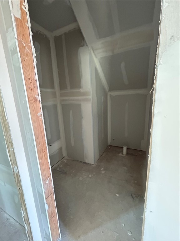 215 St. John Circle Property Photo 6