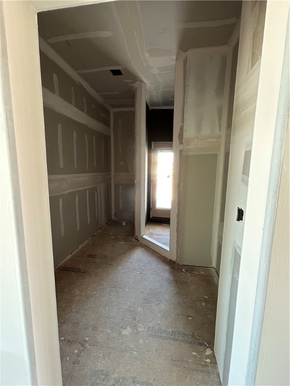 215 St. John Circle Property Photo 8