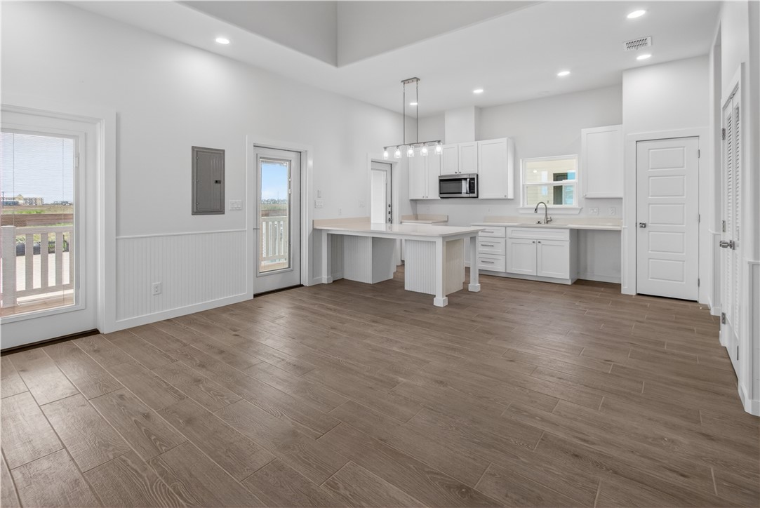 215 St. John Circle Property Photo 11