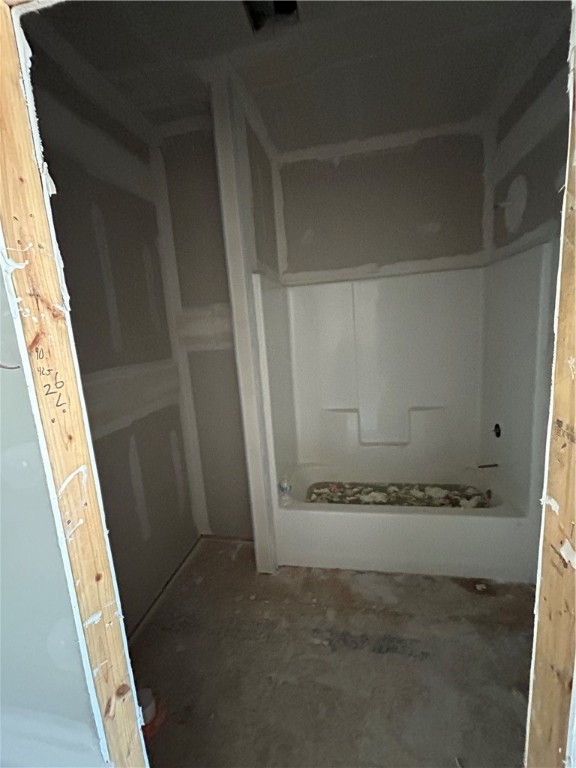 215 St. John Circle Property Photo 12