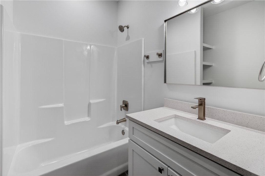 215 St. John Circle Property Photo 30