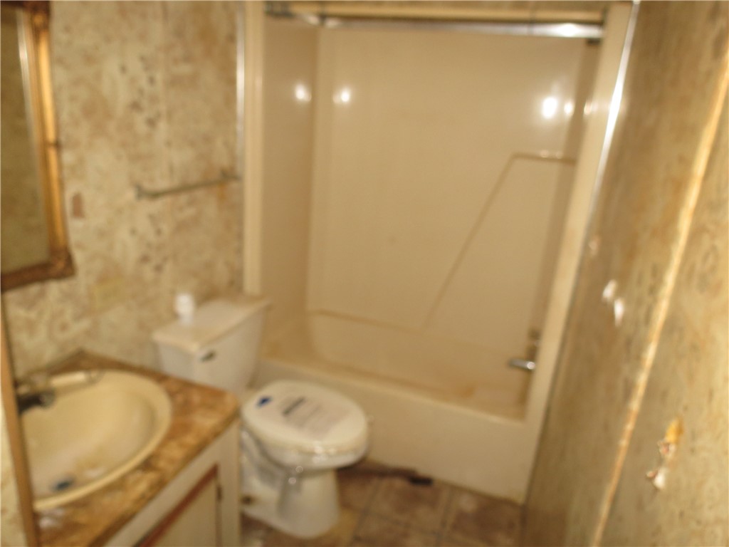 111 Shadywood Dr Property Photo 26