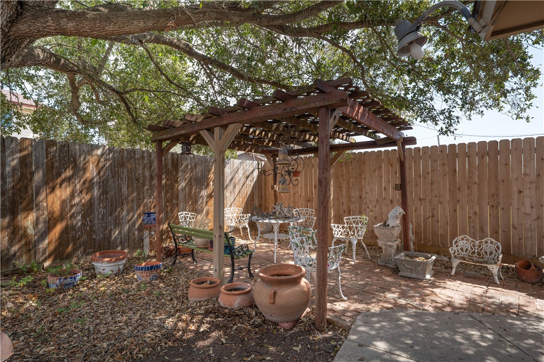 3522 Cresthill Dr Property Photo 12