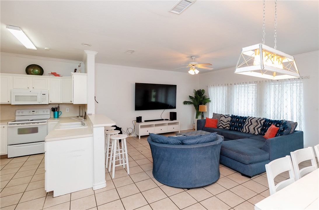 15102 Leeward Dr 801 Property Photo 11