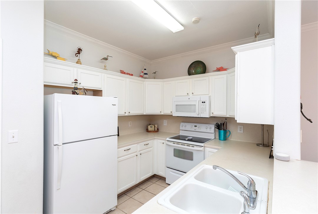15102 Leeward Dr 801 Property Photo 19