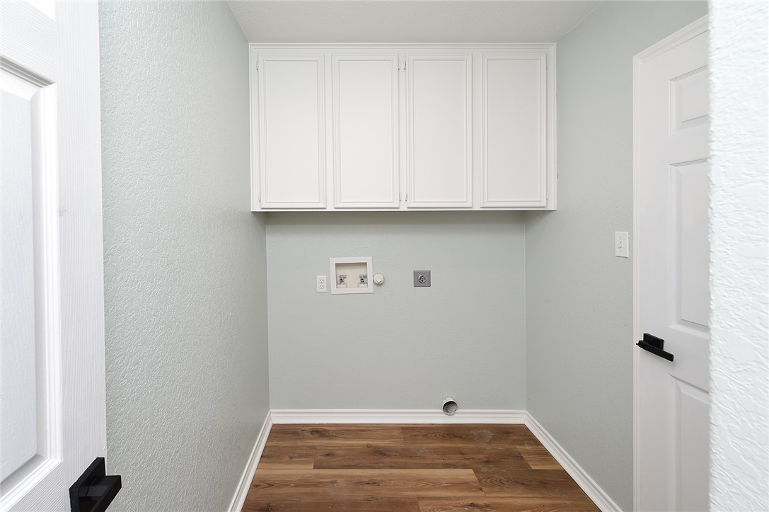 13922 Longboat Dr Property Photo 26