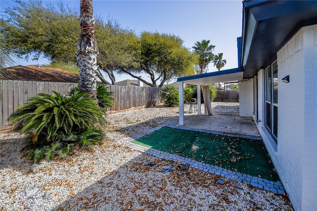 13922 Longboat Dr Property Photo 30