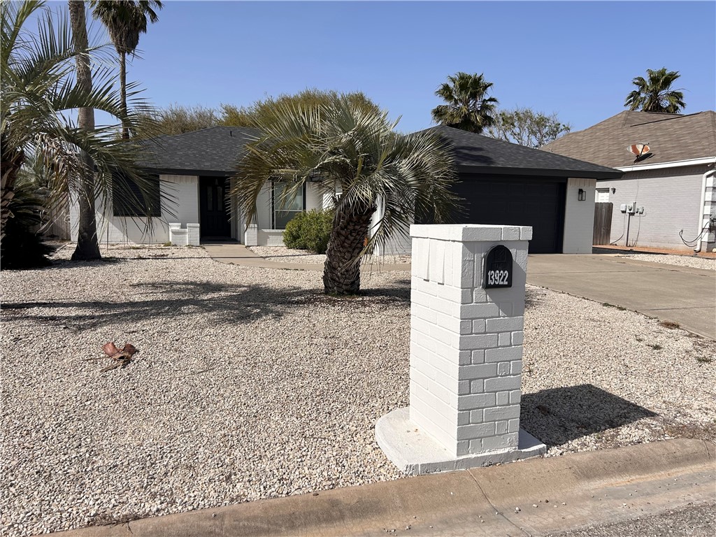 13922 Longboat Dr Property Photo 33