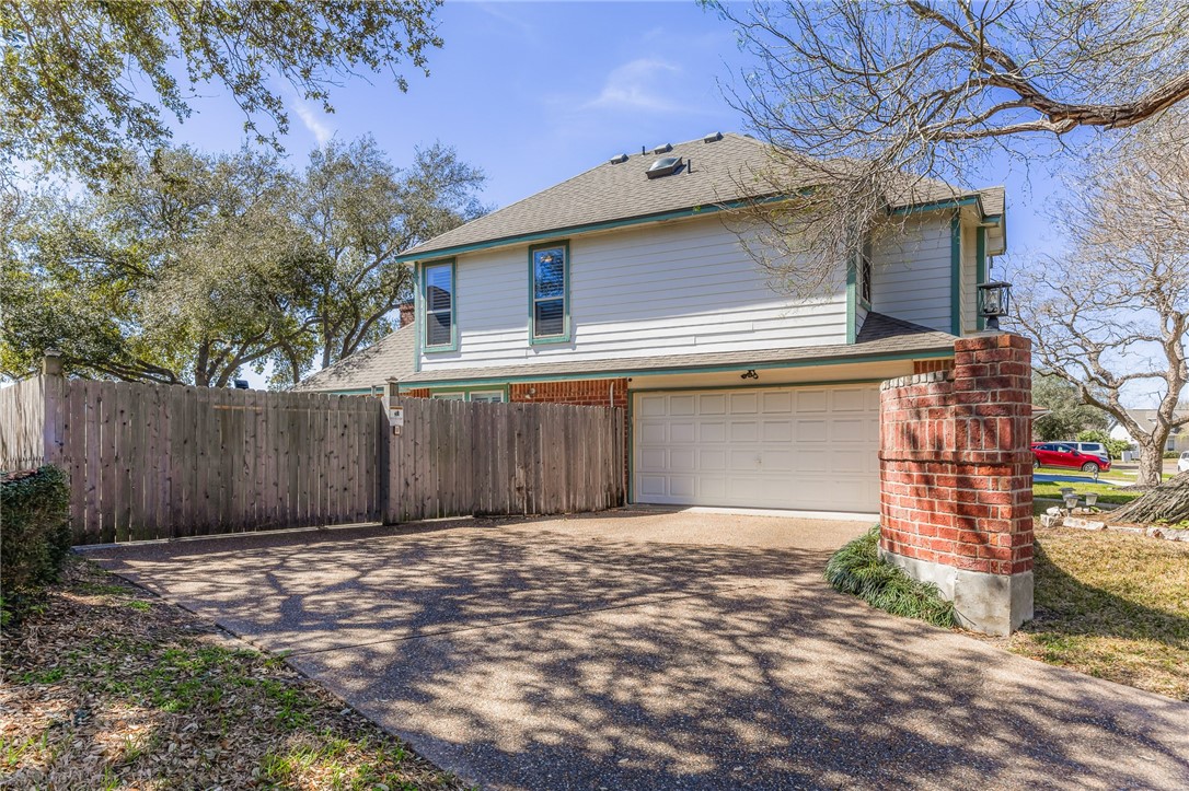 4317 Crested Butte Dr Property Photo 4