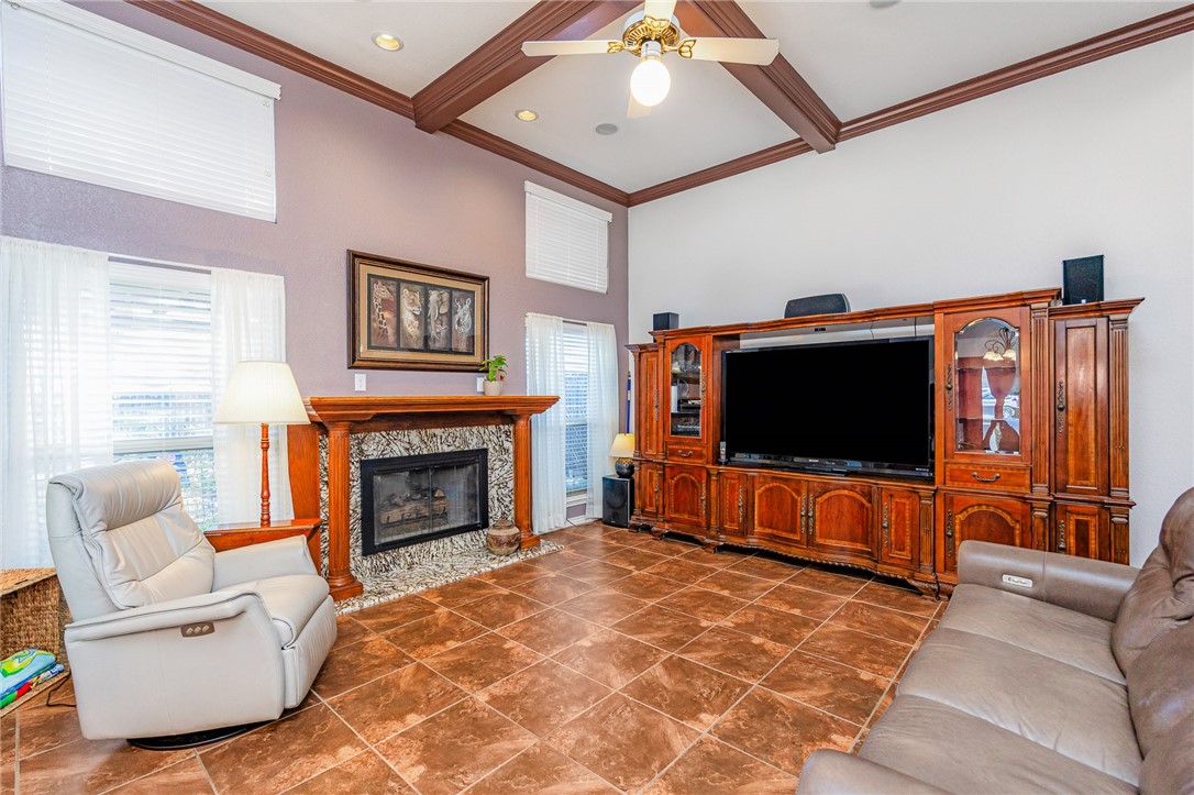 4317 Crested Butte Dr Property Photo 6