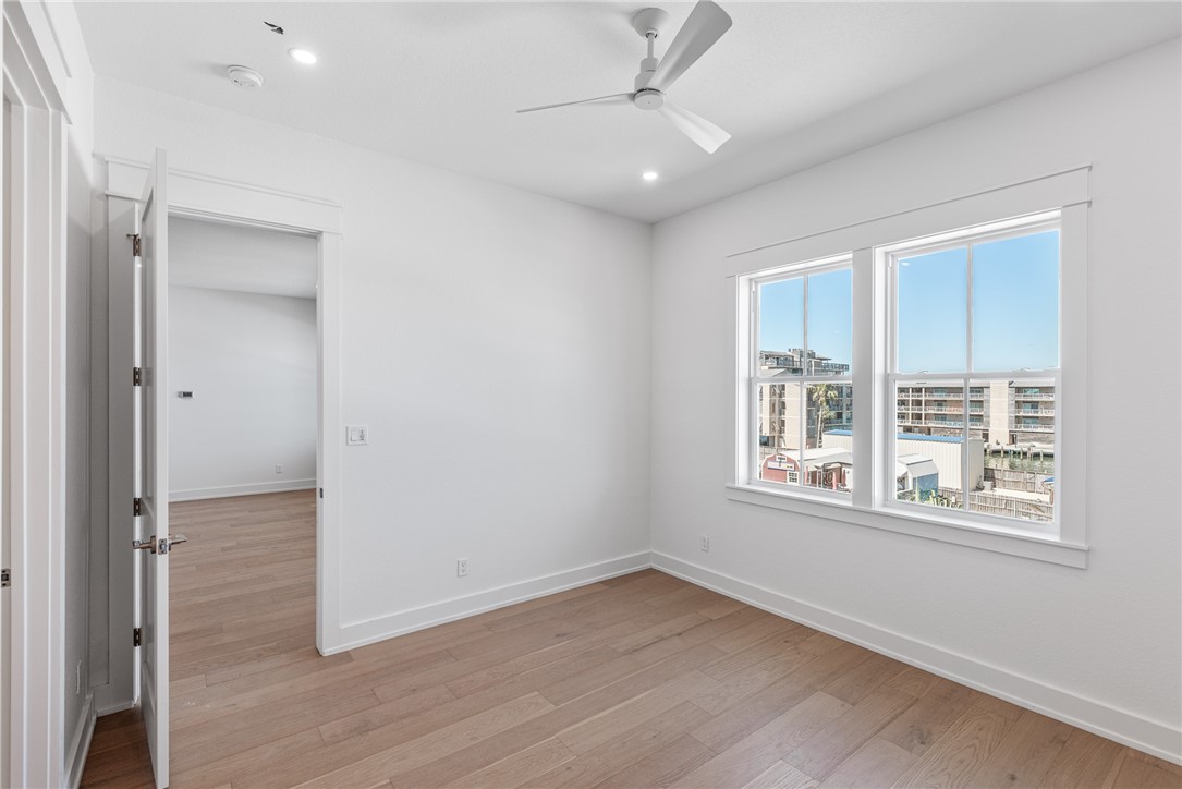 136 W Cotter Ave 9 Property Photo 16