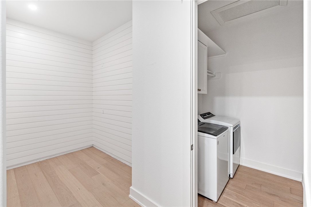 136 W Cotter Ave 9 Property Photo 22