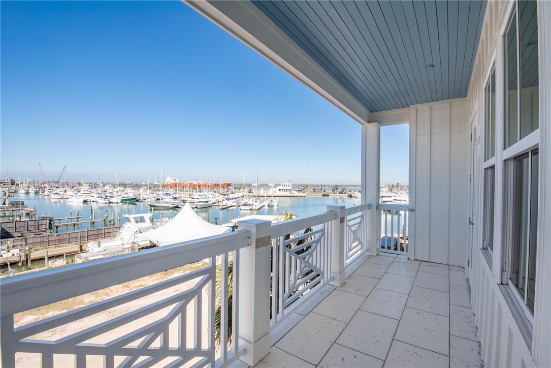 136 W Cotter Ave 9 Property Photo 23