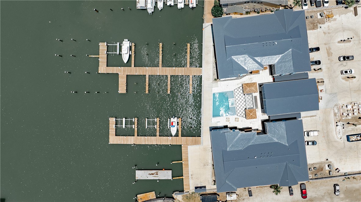 136 W Cotter Ave 9 Property Photo 38