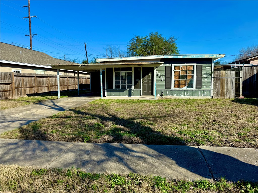 4506 Nicholson St Property Photo