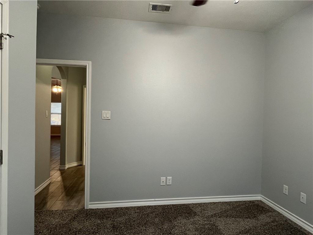 2077 Admiral Property Photo 5