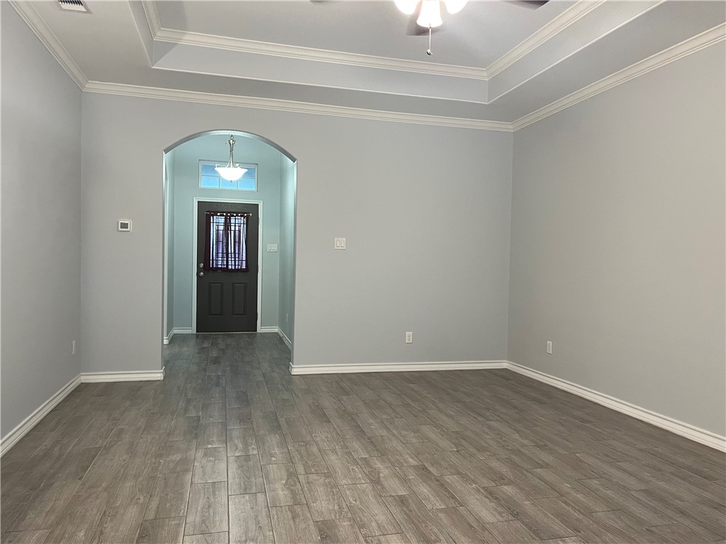 2077 Admiral Property Photo 20