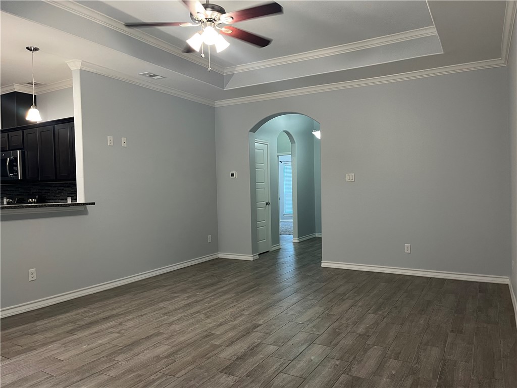 2077 Admiral Property Photo 22