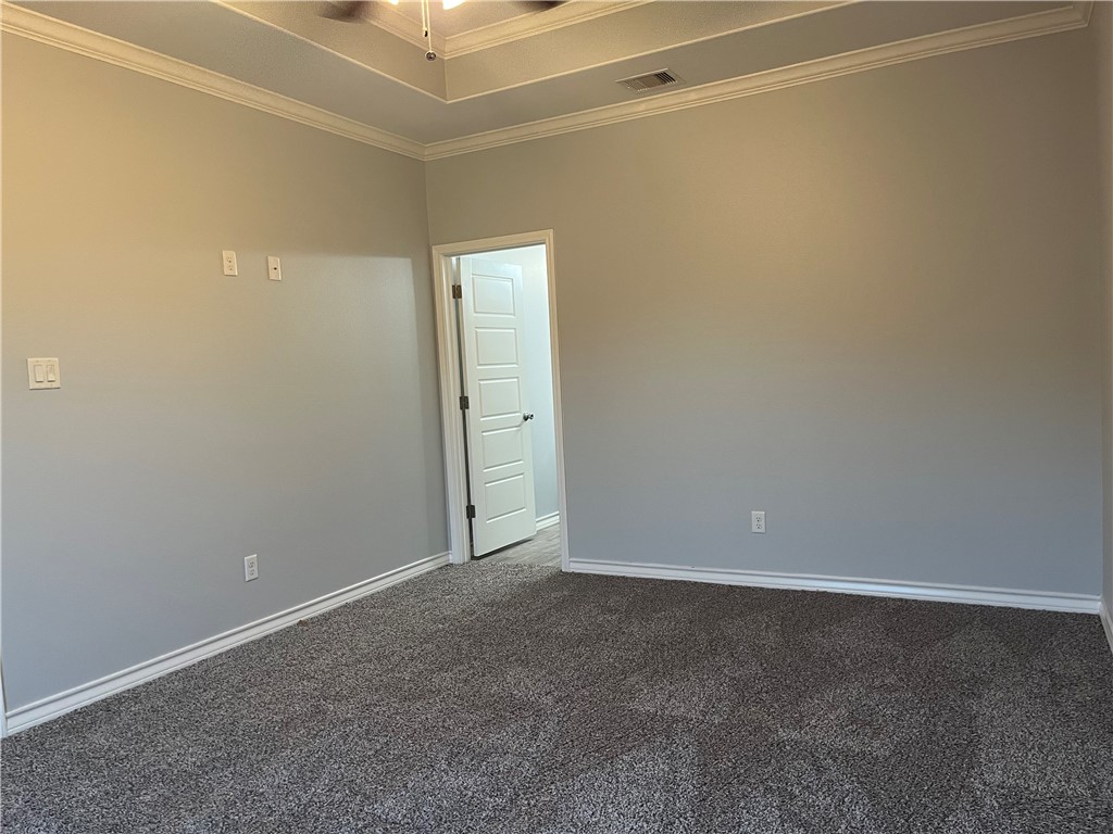 2077 Admiral Property Photo 24