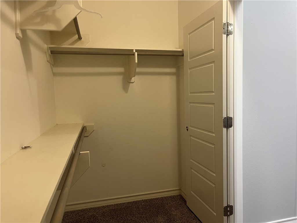 2077 Admiral Property Photo 29