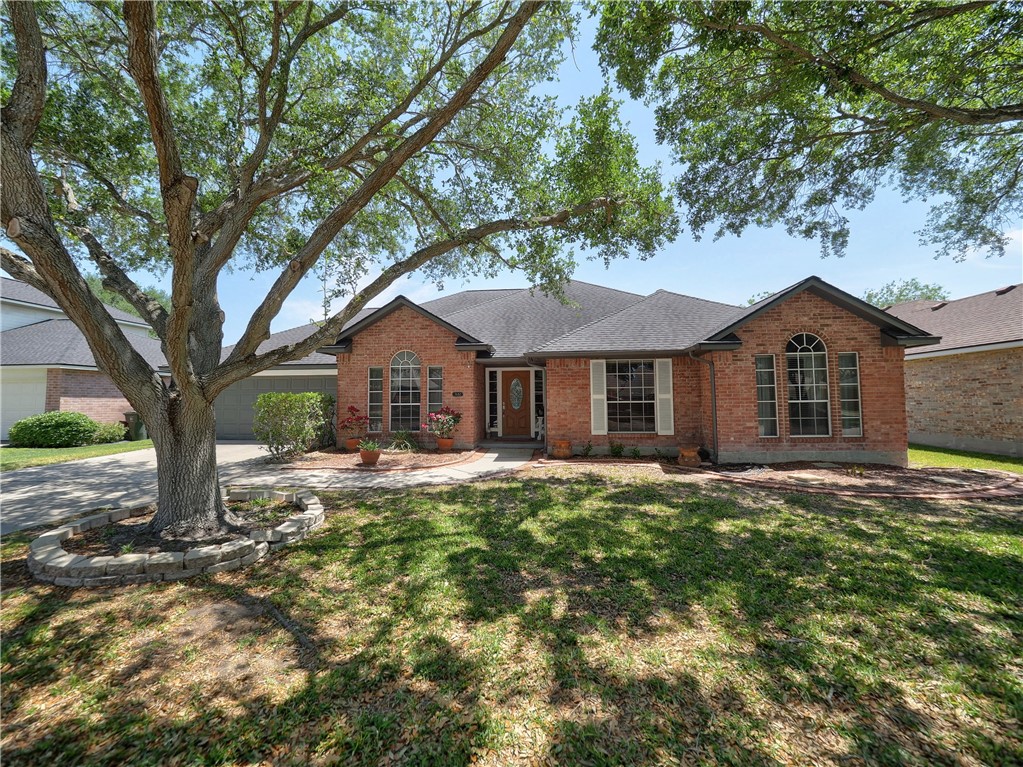 7682 Dallas St Property Photo 1