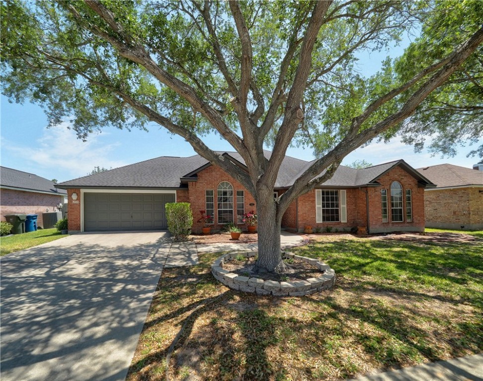7682 Dallas St Property Photo 2