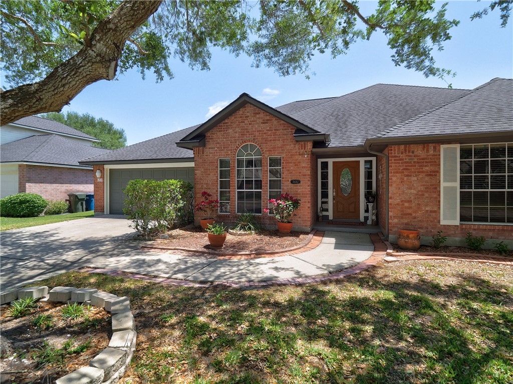 7682 Dallas St Property Photo 3