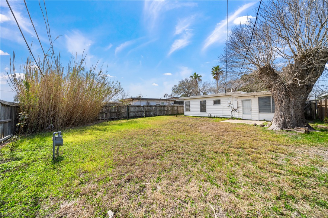 4349 Amherst Dr Property Photo 18