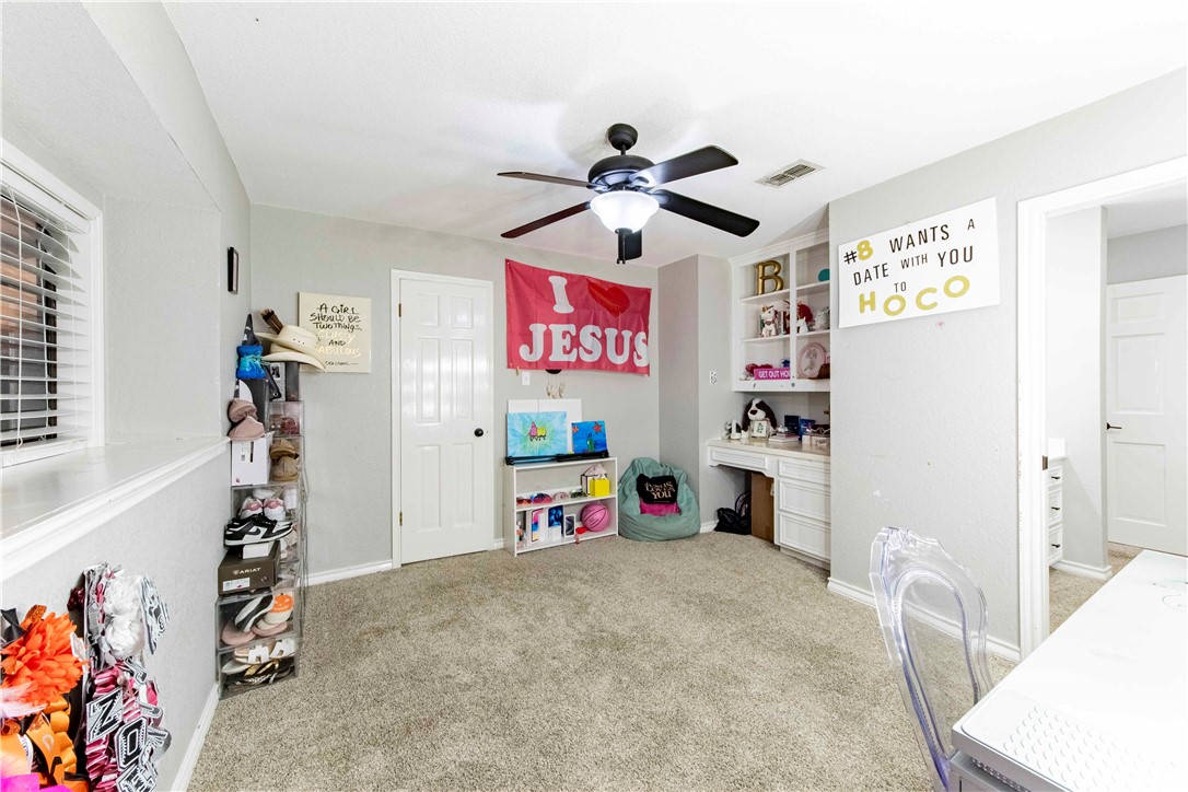 4517 River Park Dr Property Photo 35