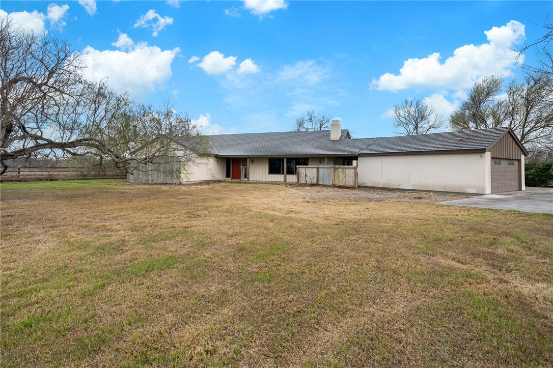 7577 County Road 1906 Property Photo 3