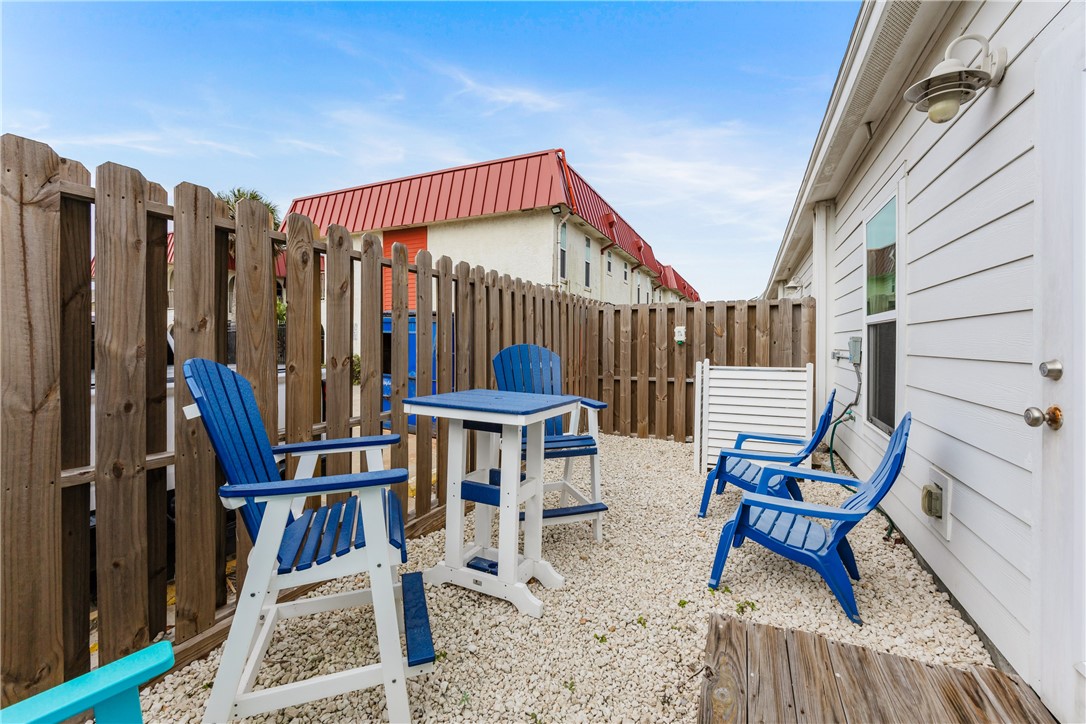 15129 Kokomo Dr Property Photo 3