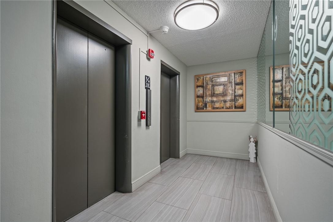 715 S Upper Broadway St 904 Property Photo 28