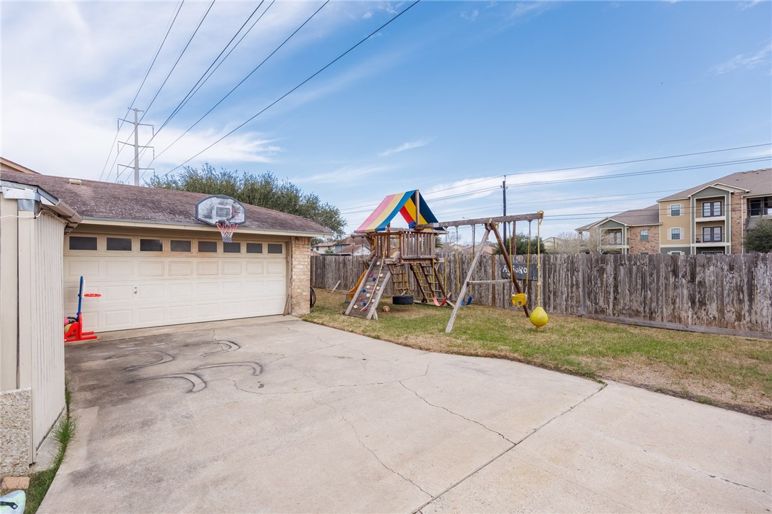 5966 Cinnamon Oaks Dr Property Photo 37