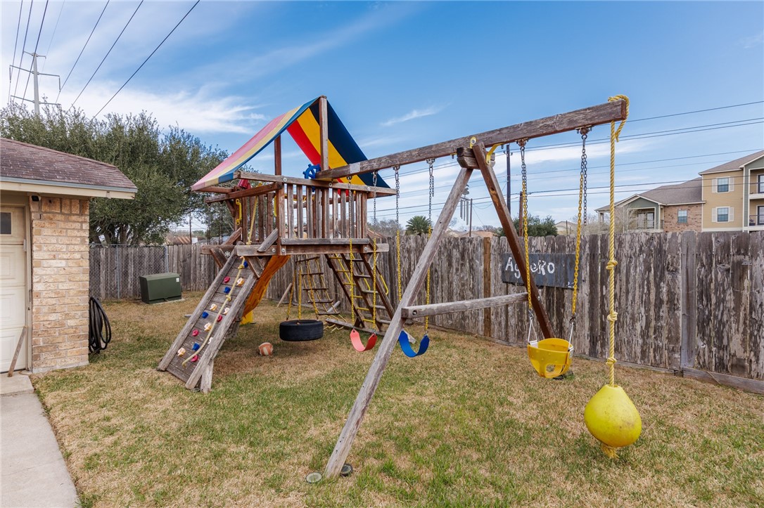 5966 Cinnamon Oaks Dr Property Photo 40