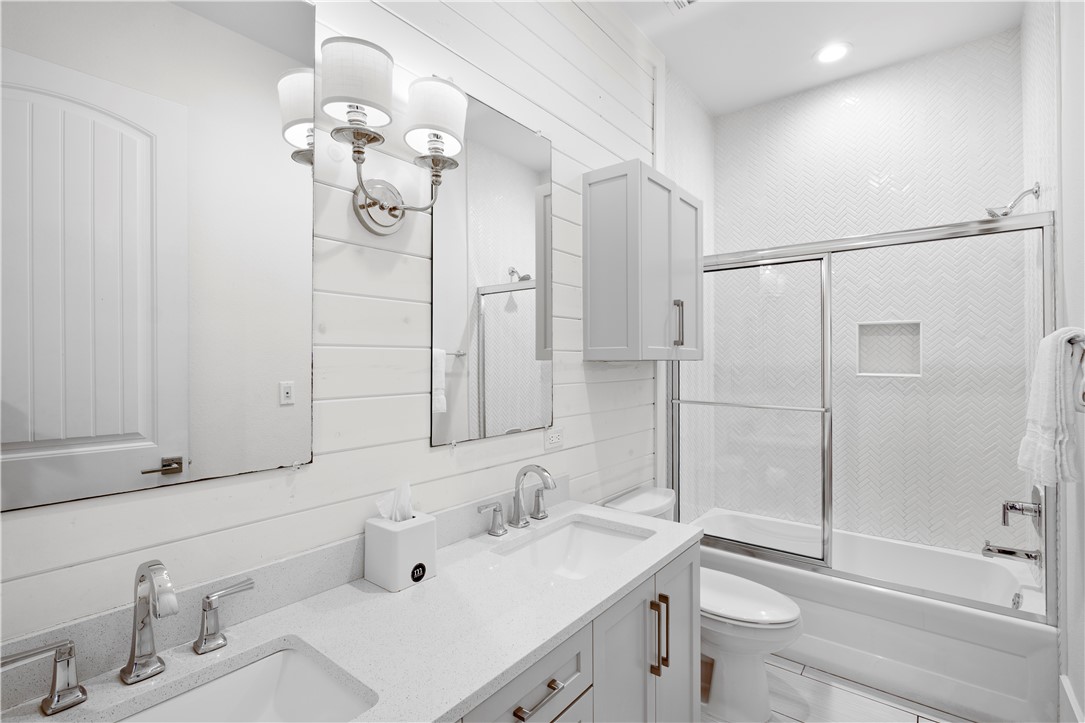 128 Market St 5-105 Property Photo 28
