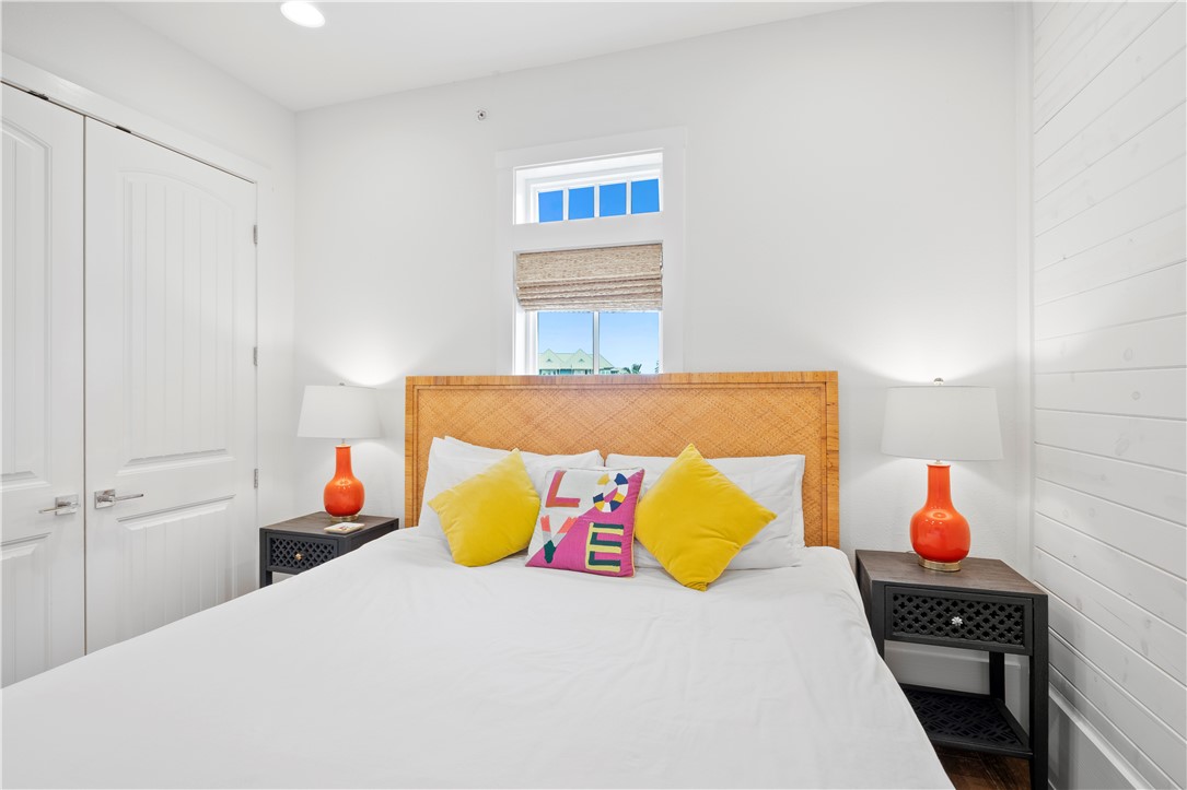 128 Market St 5-105 Property Photo 30