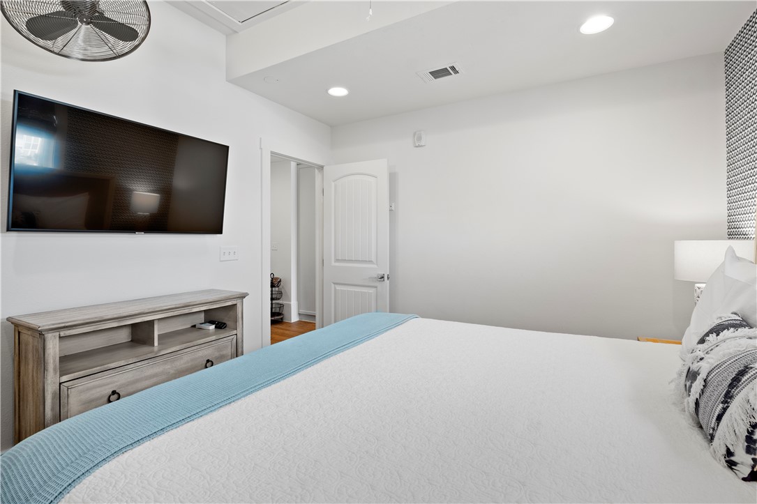 128 Market St 5-105 Property Photo 33