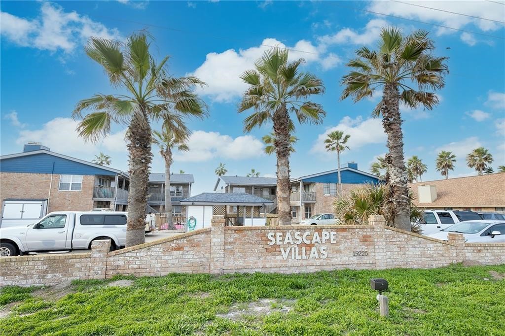 15225 Leeward Dr 7 Property Photo 1