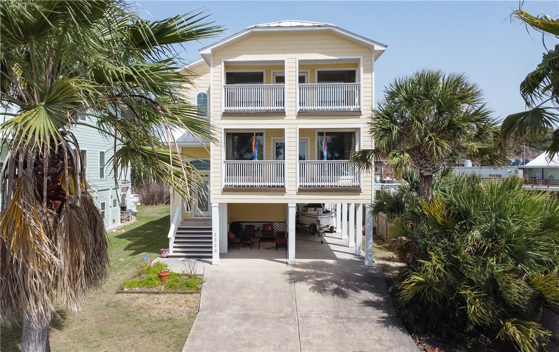 1223 Bayshore Property Photo