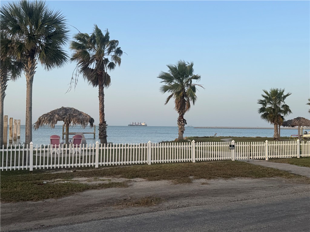 1223 Bayshore Property Photo 32