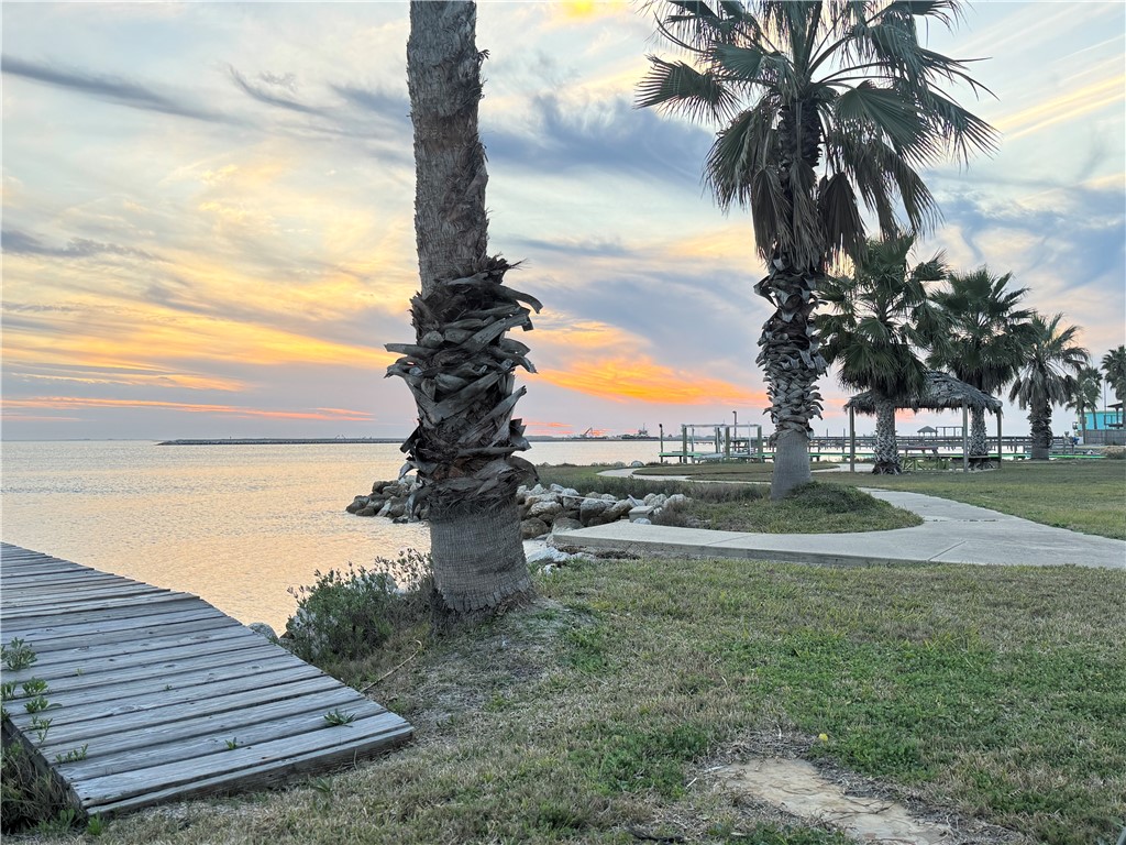 1223 Bayshore Property Photo 37