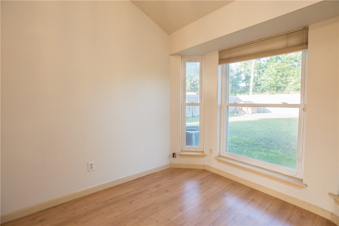 4210 Archdale Dr Property Photo 6