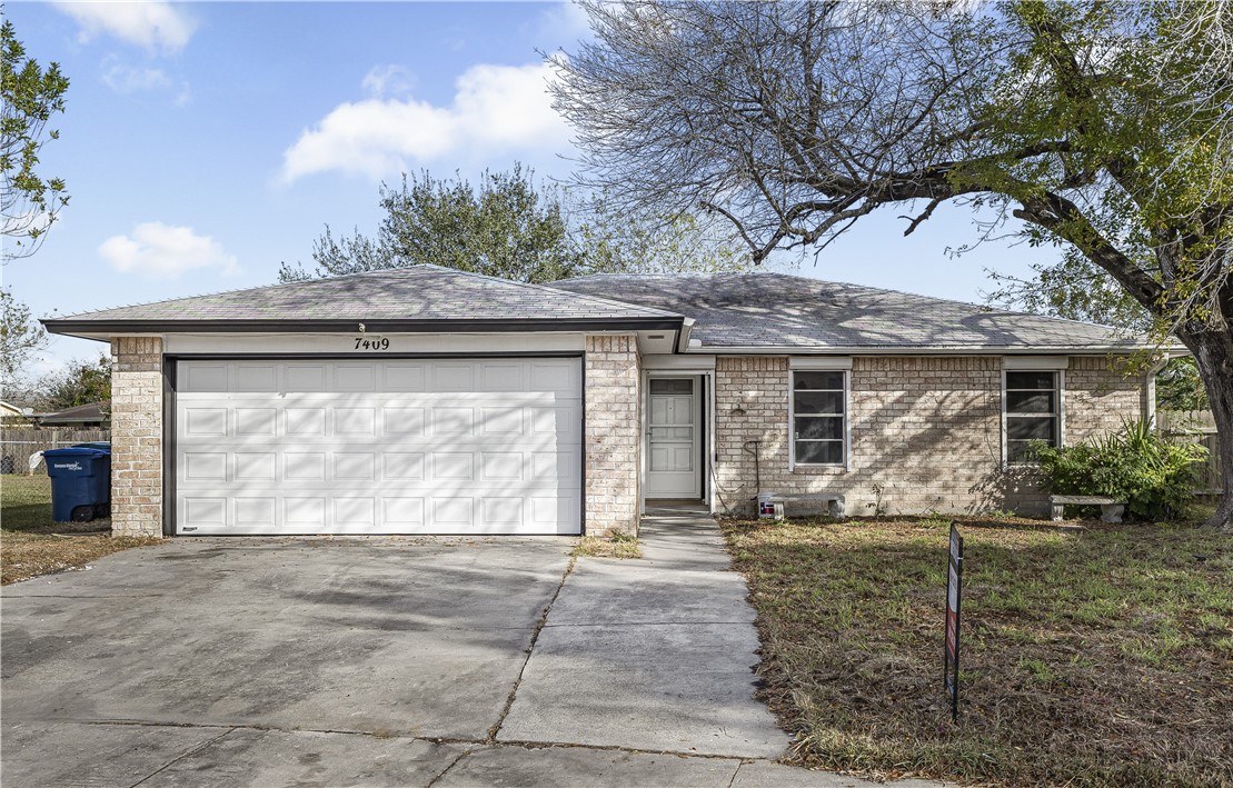 7409 Big Dipper Dr Property Photo 1