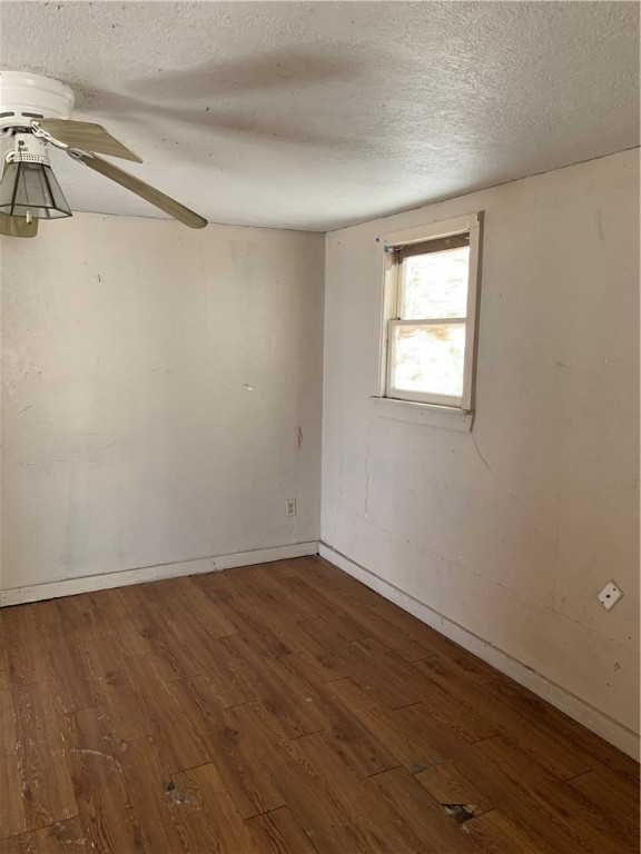 225 E Main St Property Photo 25